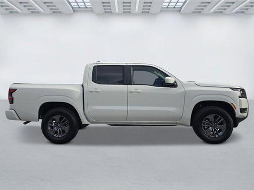Glacier White 2026 Nissan Frontier SV