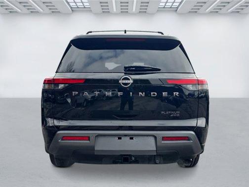 Super Black 2026 Nissan Pathfinder Platinum