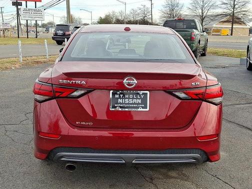 2022 Nissan Sentra SR