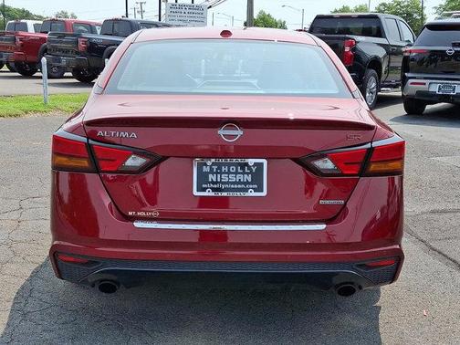2023 Nissan Altima 2.0 SR