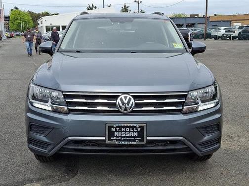 Platinum Gray Metallic 2R2r 2021 Volkswagen Tiguan 2.0T SE 4MOTION