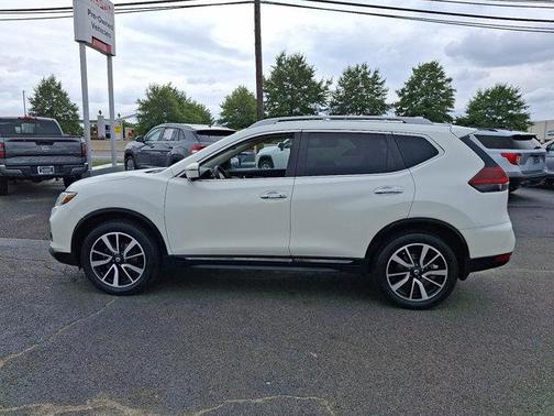 2020 Nissan Rogue SL