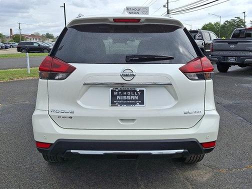 2020 Nissan Rogue SL