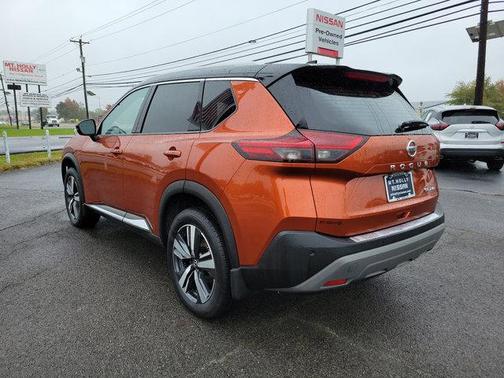 2021 Nissan Rogue SL