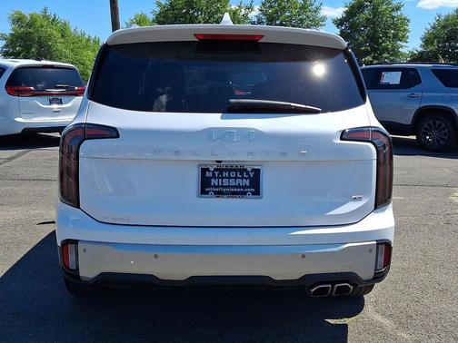 Glacial White Pearl 2024 Kia Telluride EX