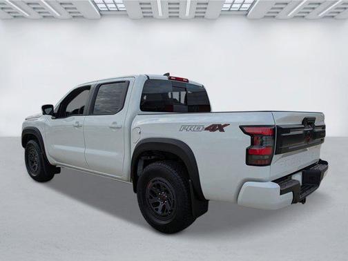 Glacier White 2026 Nissan Frontier PRO-4X