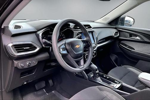 Mosaic Black Metallic 2023 Chevrolet Trailblazer LT