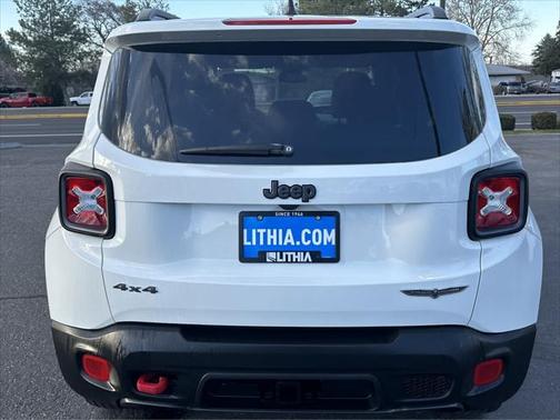 2017 Jeep Renegade Trailhawk