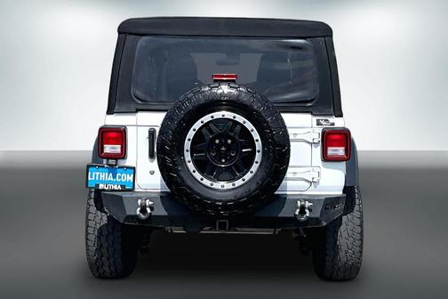 Bright White Clearcoat 2018 Jeep Wrangler Unlimited Sport