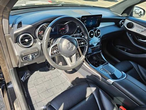 2022 Mercedes-Benz GLC 300 Base 4MATIC