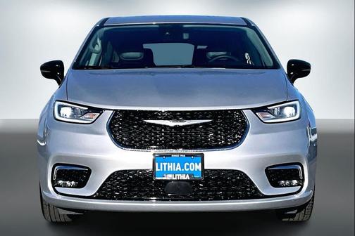 2024 Chrysler Pacifica Touring-L