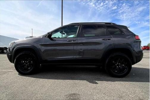 2020 Jeep Cherokee Trailhawk