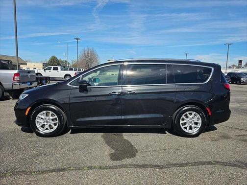 2021 Chrysler Pacifica Touring-L