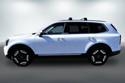 Glacial White Pearl 2025 Kia Telluride S