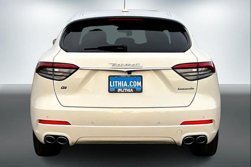 2021 Maserati Levante 