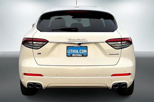 2021 Maserati Levante 