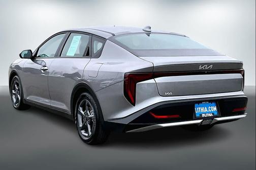 2025 Kia K4 