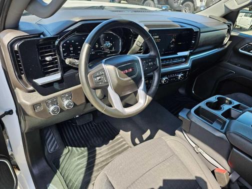 2023 GMC Sierra 1500 SLE