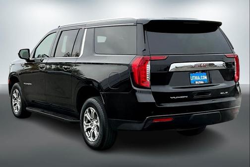 2023 GMC Yukon XL SLE