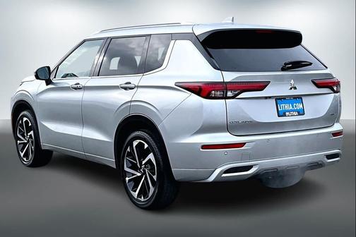 2024 Mitsubishi Outlander SEL