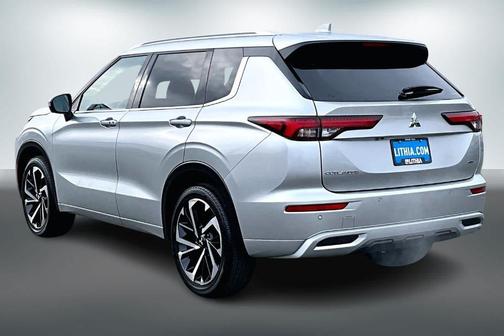 2024 Mitsubishi Outlander SEL
