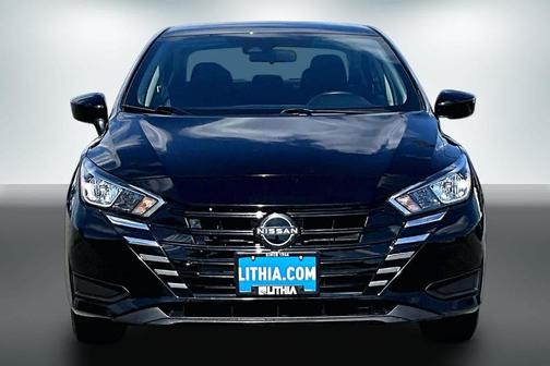 Black 2023 Nissan Versa 1.6 SV