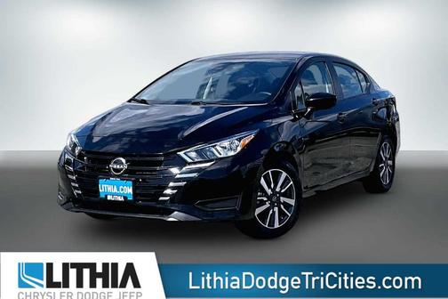 Black 2023 Nissan Versa 1.6 SV