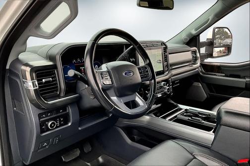 2023 Ford F-350 Lariat Super Duty