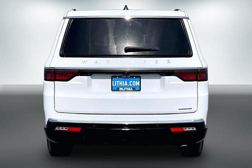 Bright White Clearcoat 2024 Jeep Wagoneer L Series III