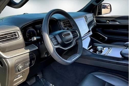 2023 Jeep Wagoneer Series II