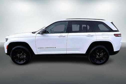 2024 Jeep Grand Cherokee Laredo