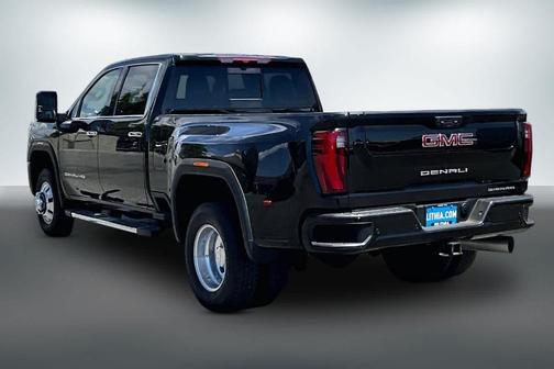 2025 GMC Sierra 3500 Denali