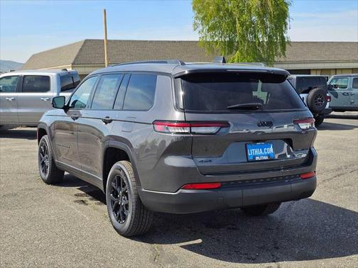2025 Jeep Grand Cherokee L Laredo