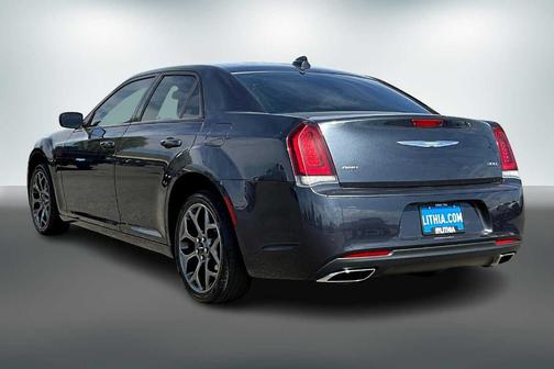 2018 Chrysler 300 S