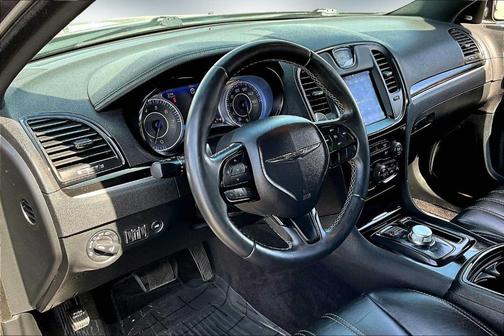 2018 Chrysler 300 S