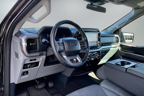 Agate Black Metallic 2025 Ford F-150 XLT