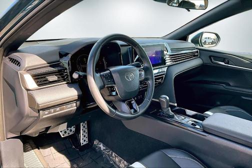 Ocean 2025 Toyota Camry SE