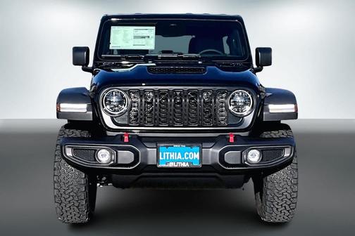 Black Clearcoat 2026 Jeep Wrangler Rubicon