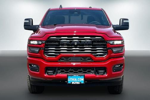 Molten Red Pearlcoat 2026 RAM 2500 Big Horn
