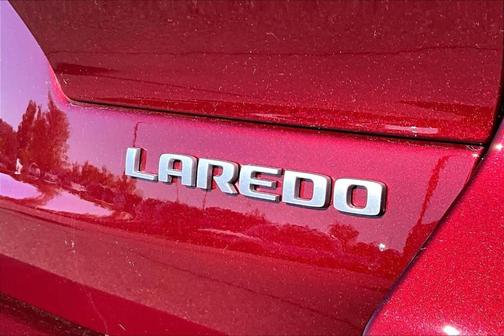Velvet Red Pearlcoat 2026 Jeep Grand Cherokee L Laredo