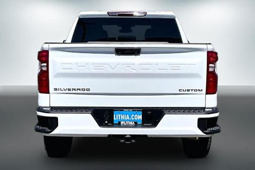 Summit White 2024 Chevrolet Silverado 1500 Custom