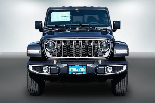 Granite Crystal Clearcoat Metallic 2026 Jeep Gladiator 85th Anniversary Edition