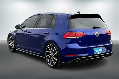 2018 Volkswagen Golf R 2.0T w/DCC & Navigation