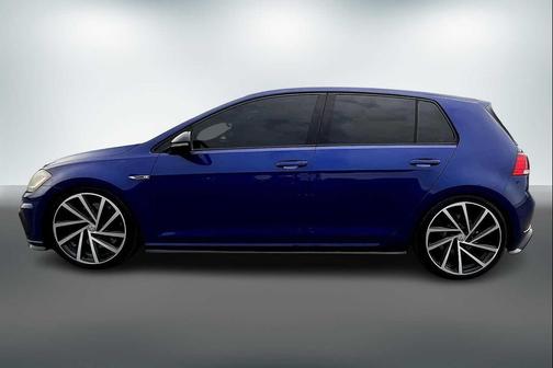 2018 Volkswagen Golf R 2.0T w/DCC & Navigation