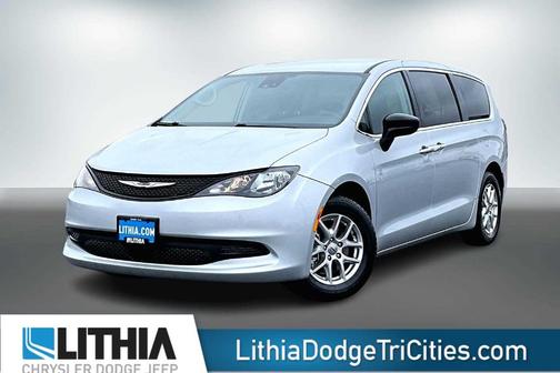 2024 Chrysler Voyager LX