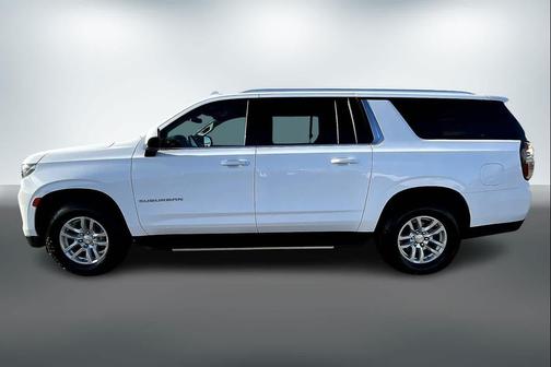 2023 Chevrolet Suburban LT