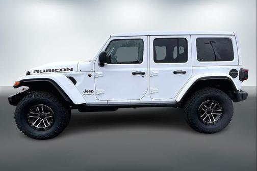 Bright White Clearcoat 2026 Jeep Wrangler Rubicon