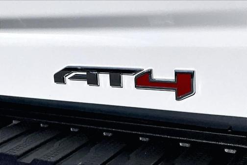 White 2025 GMC Sierra 3500 AT4