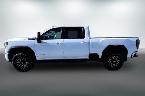 White 2025 GMC Sierra 3500 AT4
