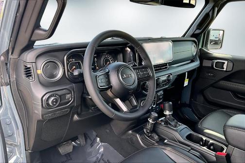 Anvil Clearcoat 2026 Jeep Gladiator Sport